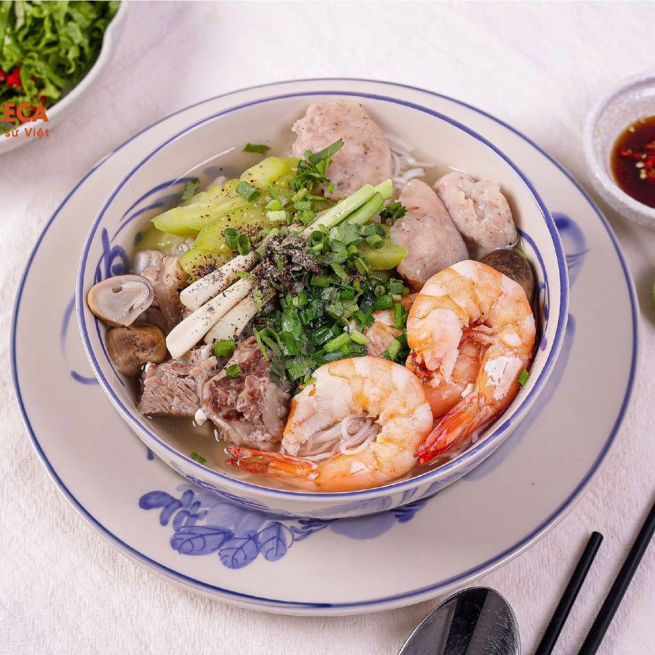 GỢI Ý CÁCH BÀY TRÍ MÓN ĂN TRÊN GỐM SỨ V HORECA.