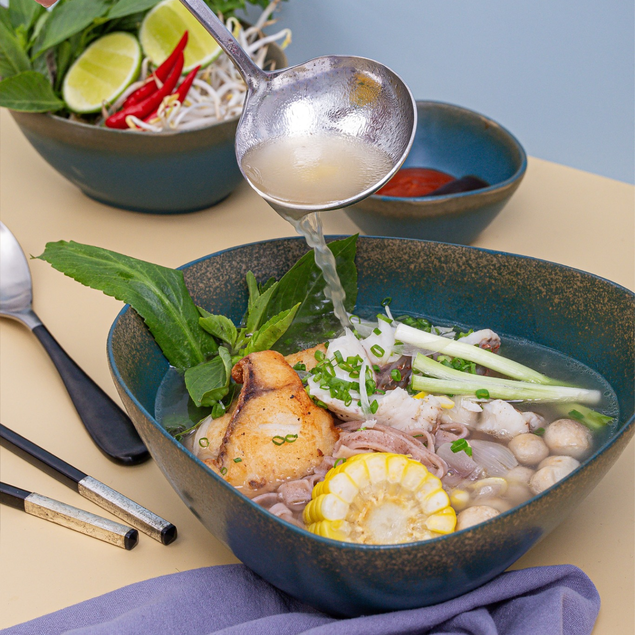 BỮA CƠM NGON LÀ KHI MÌNH MUỐN BÀY BIỆN NÓ ĐẸP HƠN HÔM QUA.