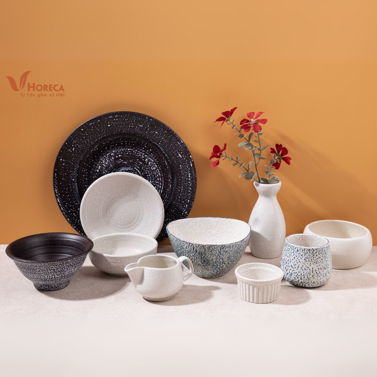 UNIVERSE x BLANCHE SỰ KẾT HỢP KHIẾN MÓN ĂN CŨNG MUỐN “POSE HÌNH”