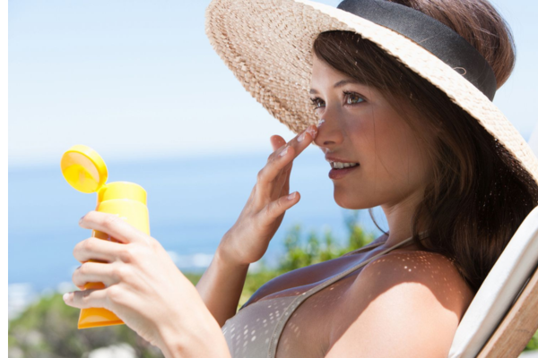 Hướng Dẫn Cách Bôi Kem Chống Nắng Chuẩn Ít Người Biết