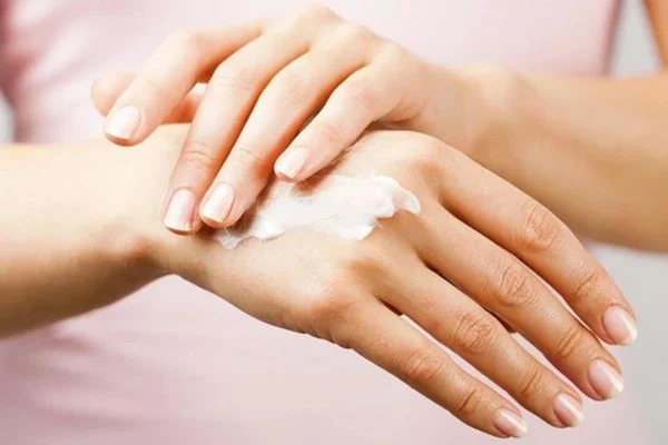 Tình Trạng Tay Bị Dị Ứng: Nguyên Nhân Và Những Điều Bạn Cần Biết