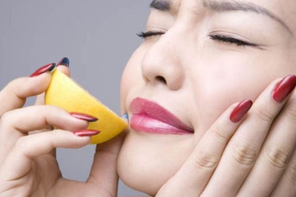 12+ Cách Trị Thâm Môi Giúp Đôi Môi Căng Hồng, Bóng Mịn