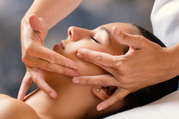 Hướng Dẫn 5+ Cách Massage Mặt Đơn Giản, Ngăn Lão Hóa Da