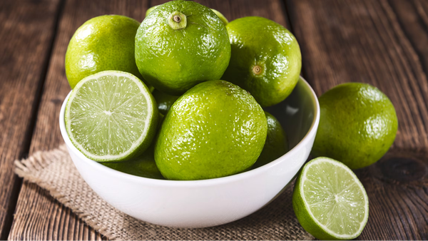 Sử dụng chanh tươi để trị mụn lưng