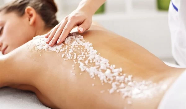 Dùng muối biển sát khuẩn