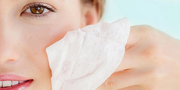 Các bước làm sạch da mặt sau bước dùng sữa rửa mặt