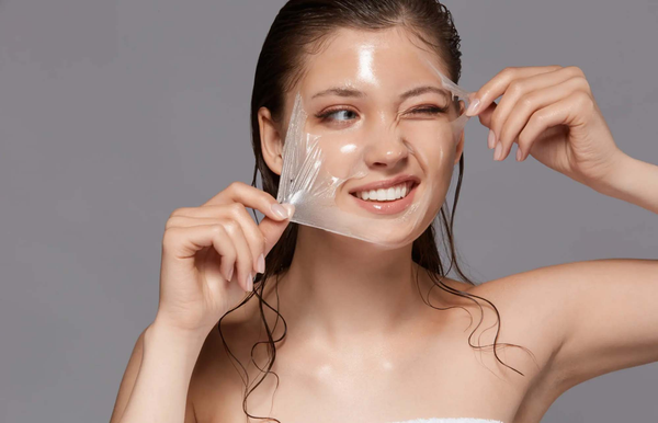 Peel da sẽ giúp các chị em cải thiện sắc tố da khiến da trắng sáng và đều màu hơn