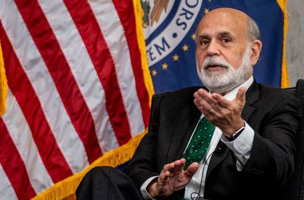 Ben Bernanke: Nhà Kinh Tế Học và Người Lãnh Đạo Ngân Hàng Trung Ương X ...