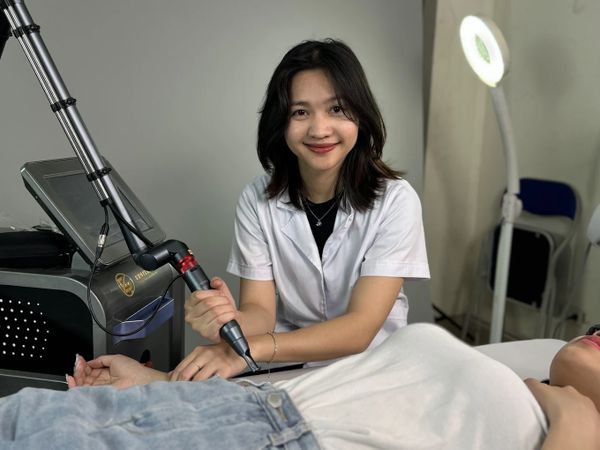 Công nghệ hiện đại an toàn khi xăm che sẹo