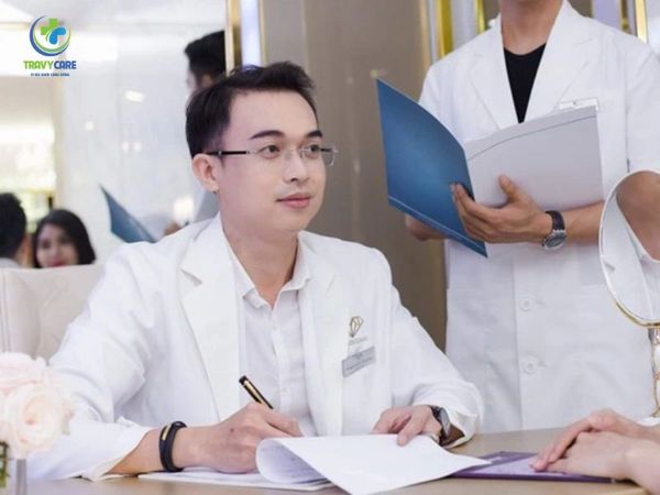 Bác sĩ Lương Minh Thiện