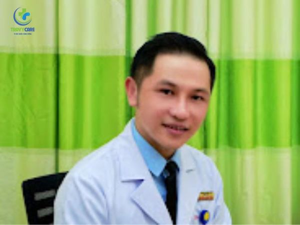 Bác sĩ Nguyễn Mạnh Tuấn