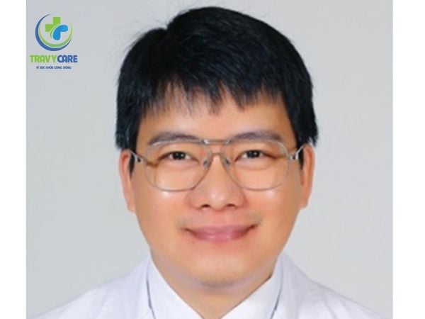 Bác sĩ Trần Xuân Bách