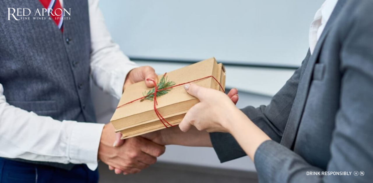30+ món quà tặng sếp lên chức sang trọng và ý nghĩa