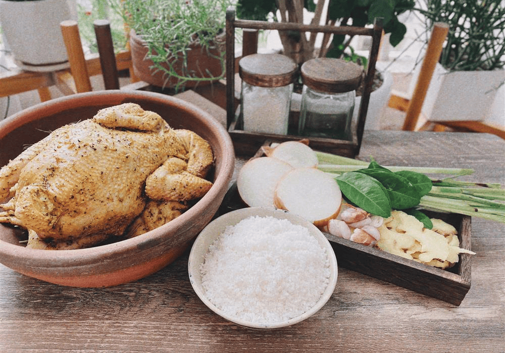 Các nguyên liệu chế biến gà ủ muối sả
