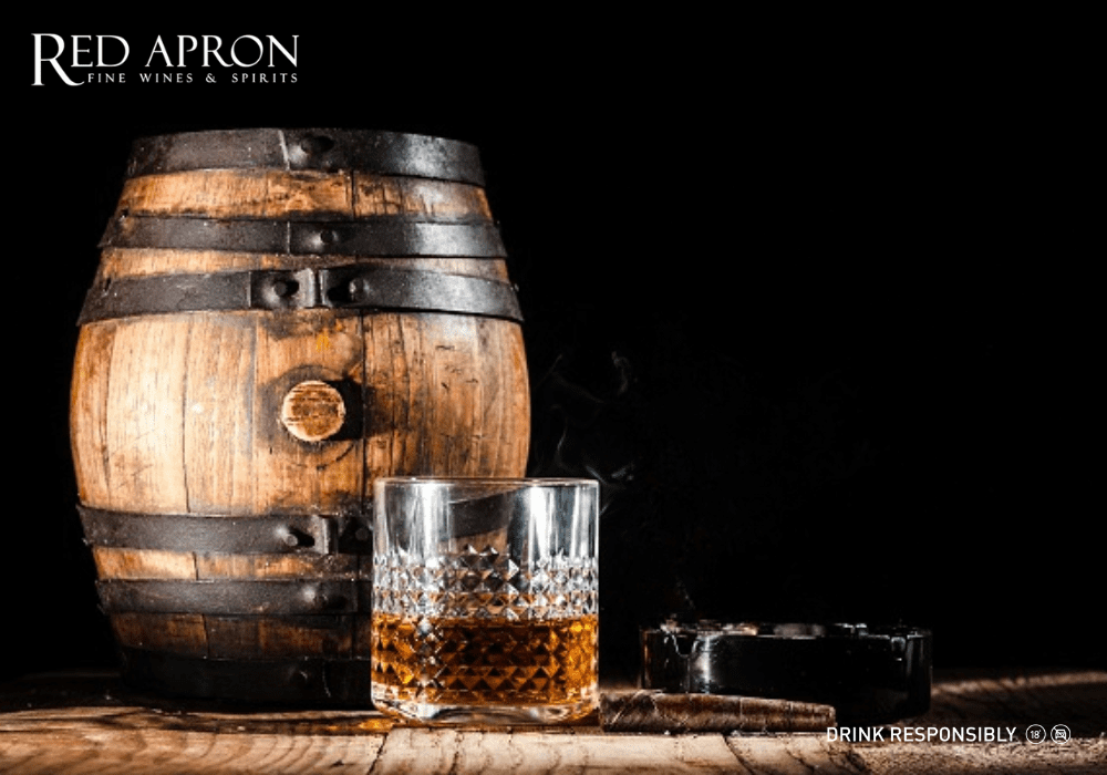 Rượu Rhum được chưng cất từ nước mía tươi