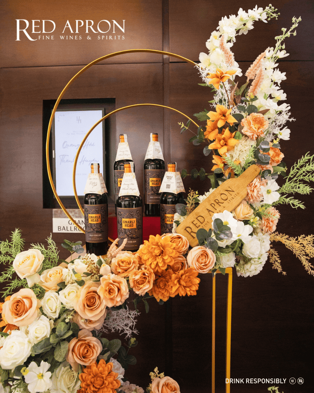Một bữa tối lãng mạn không thể thiếu đi sự góp mặt của một chai rượu vang tinh tế