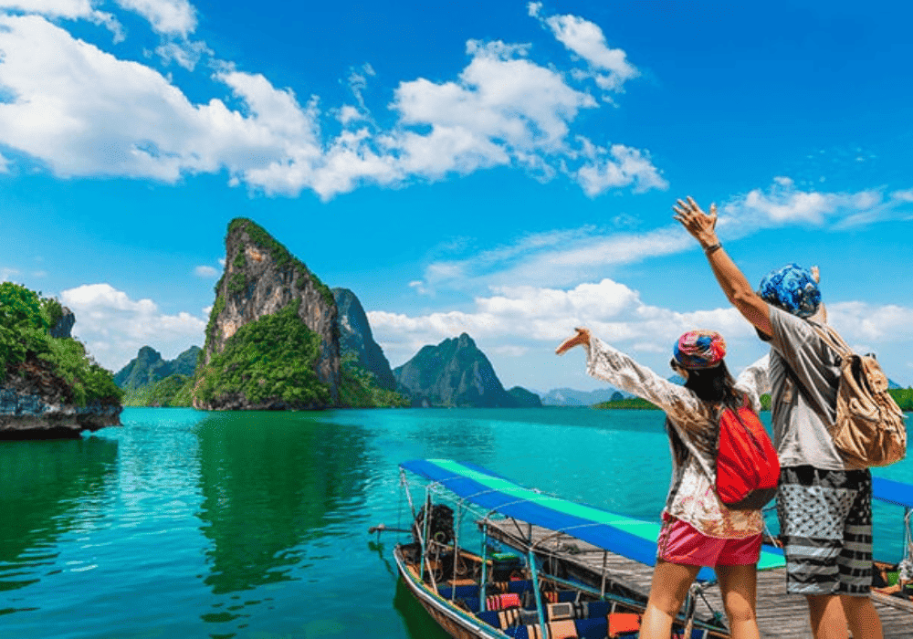 chuyến du lịch hoặc voucher nghỉ dưỡng sẽ là món quà vô cùng ý nghĩa.