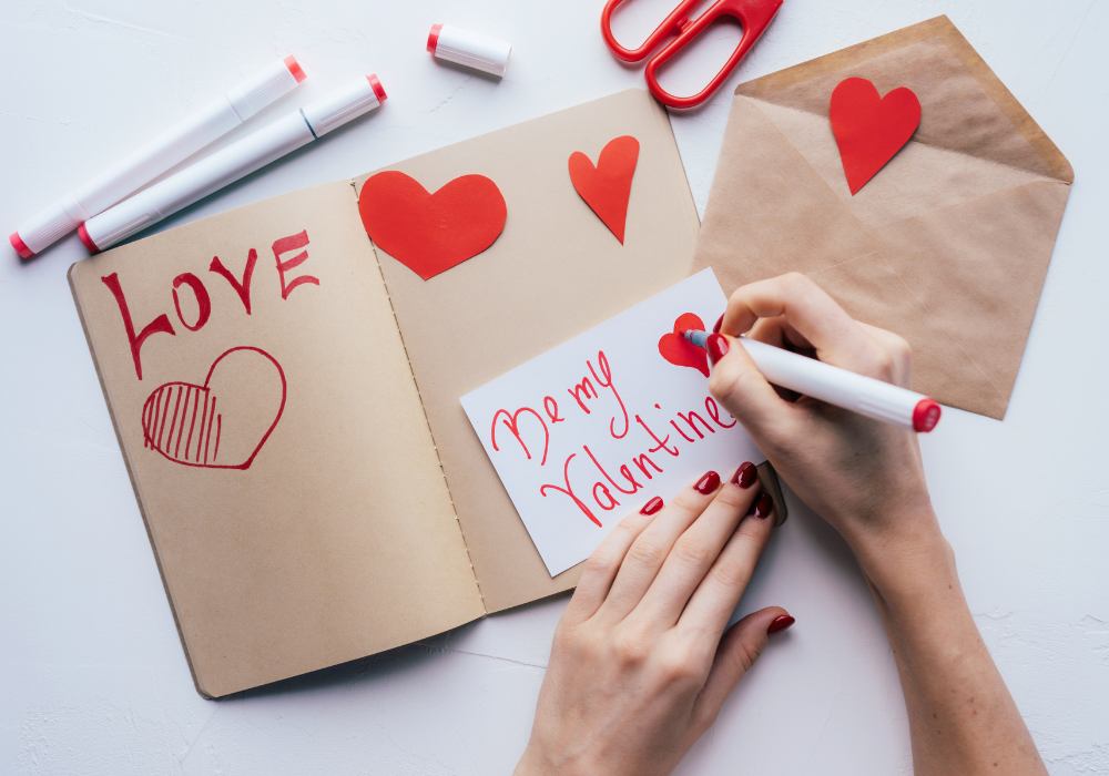 valentine nữ tặng quà cho nam​