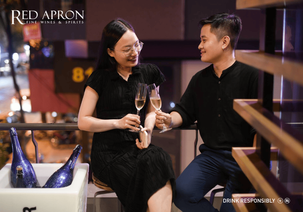 Chọn ly uống vang phù hợp