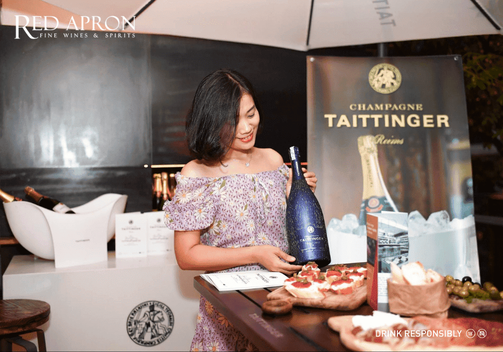 Champagne  kết hợp đa dạng các món ăn