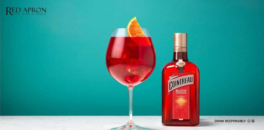 Rượu Cointreau Blood Orange limited edition cam đỏ Sicily màu hồng nhạt