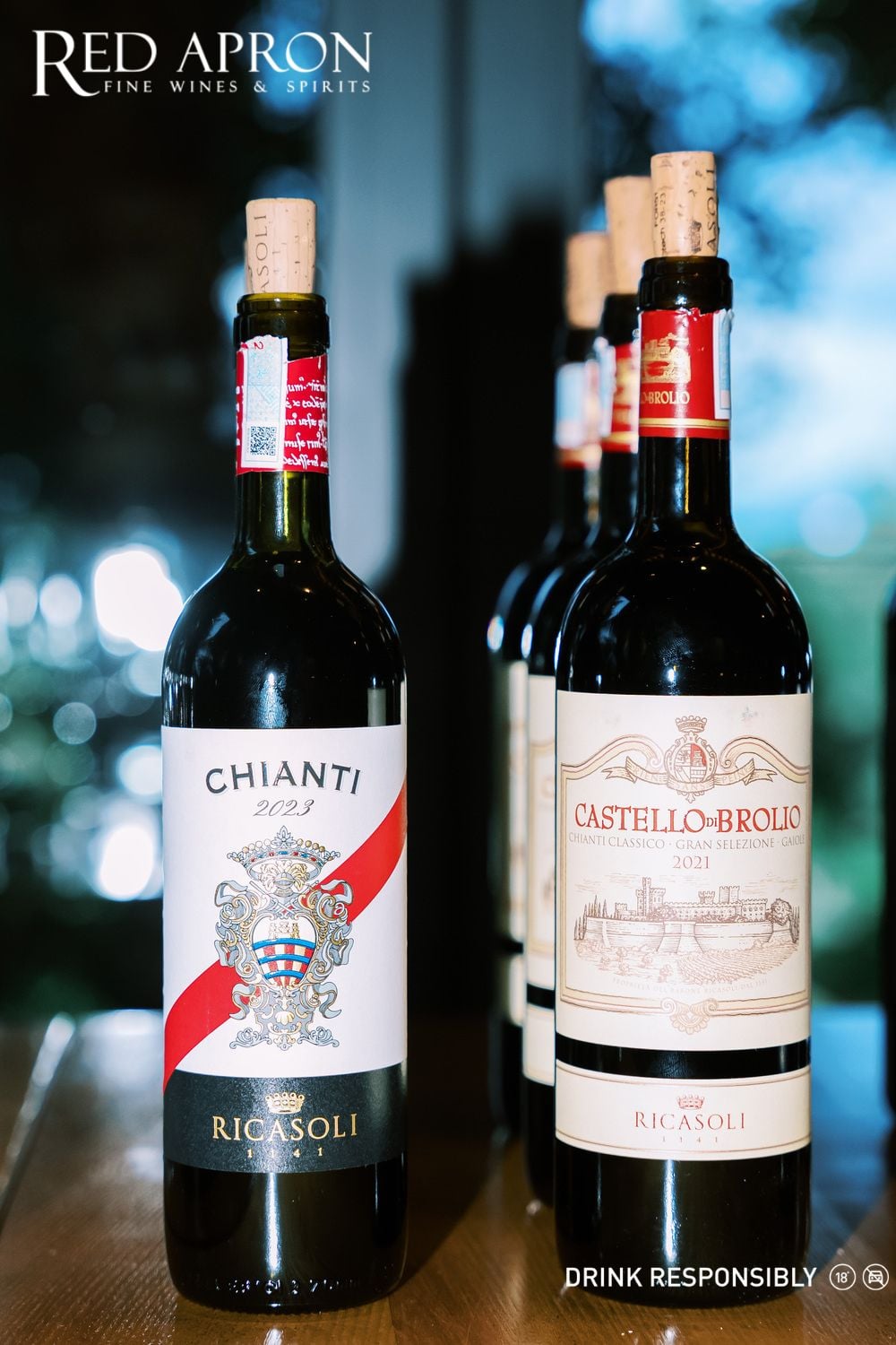 Chai rượu Ricasoli Chianti DOCG xuất xứ Tuscany, phá cách với hương vị Sangiovese đặc trưng.