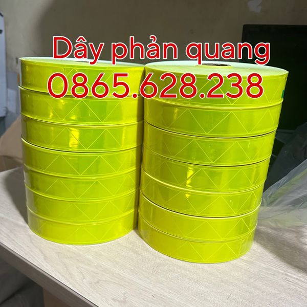 mua-day-phan-quang-o-dau-gia-re_e25578d9704b4678951085eda6a831fa_grande.jpg