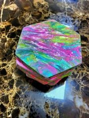 Giảm Thùng Rác Nhựa, Bảo Vệ Môi Trường với Lót Ly Tái Chế