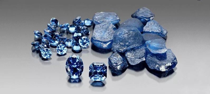 Đá sapphire: Loại đá quý hiếm được các thương hiệu nổi tiếng ưa chuộng