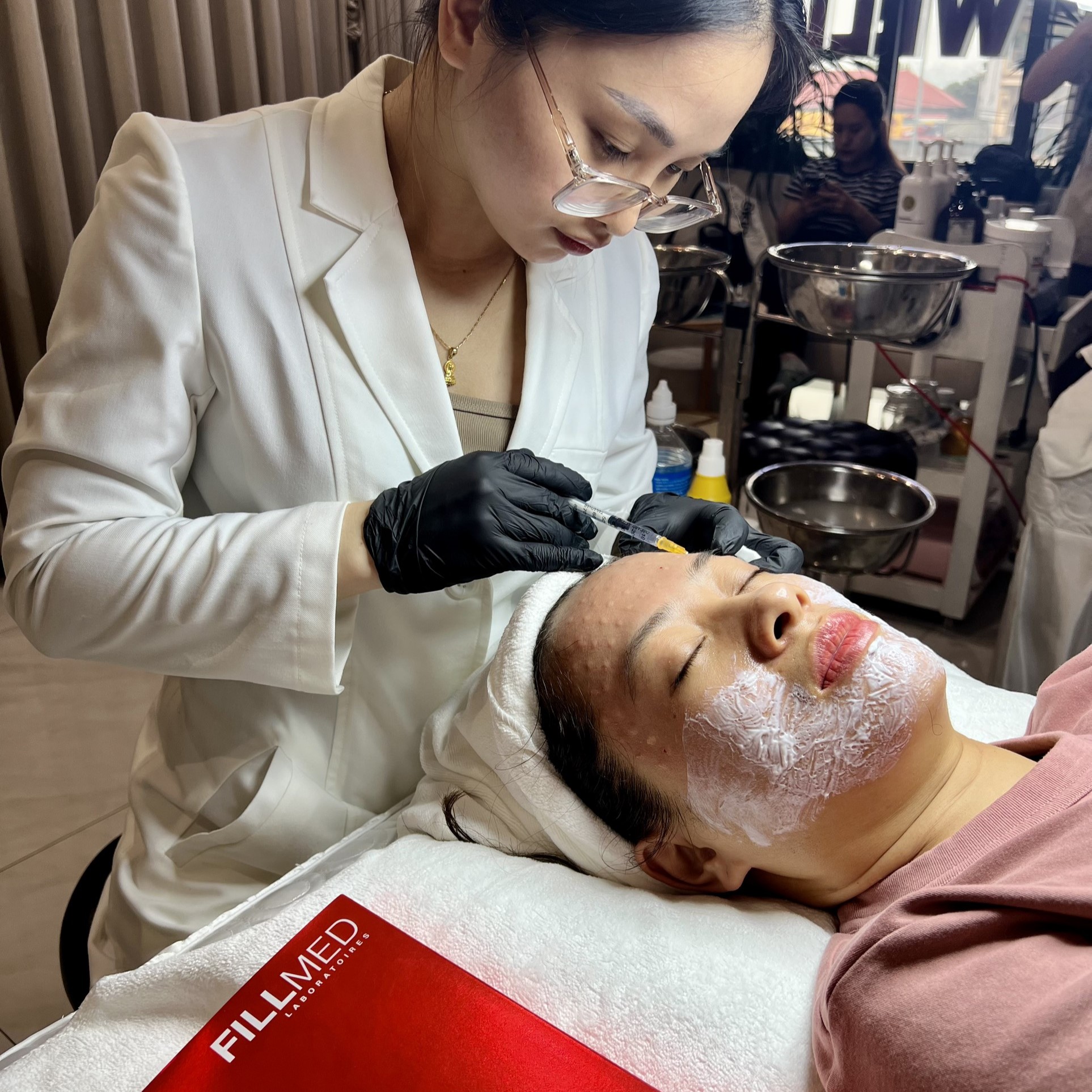 Có nên tiêm meso không? Đối tượng phù hợp để tiêm meso gồm những ai?