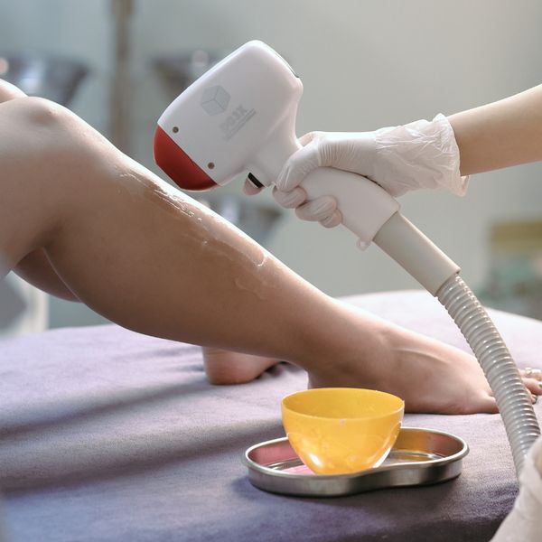 Giải đáp: Triệt lông có đau không? Cần lưu ý gì khi triệt lông?