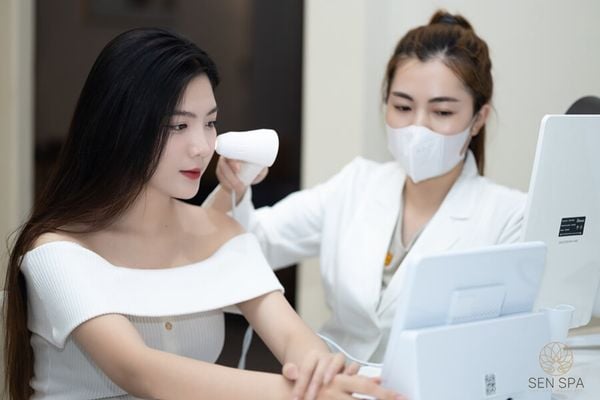 Trị mụn ở Long Biên