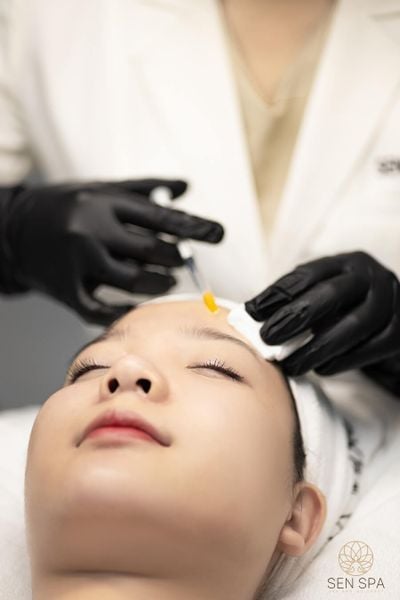 Các bước dưỡng da ban ngày