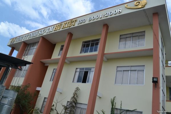 Công Ty TNHH SX-TM Hù Kiệt: Chăm Lo Cho Người Lao Động Và Cung Cấp Sản Phẩm Giày Dép Chất Lượng Cao