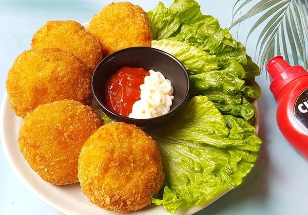 Cách làm bánh gà chiên giòn thơm, đổi vị cho bữa ăn