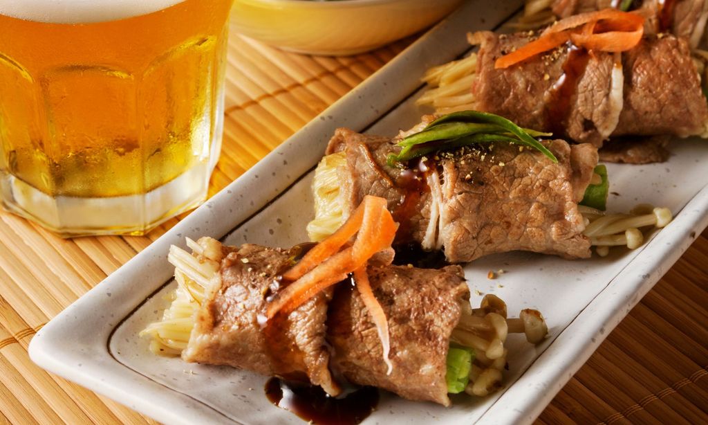 Cách làm bò cuộn nấm kim châm chuẩn vị nhà hàng 2025