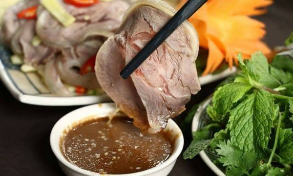 Cách làm bò hấp tía tô thơm lừng, giữ trọn vị ngọt tự nhiên