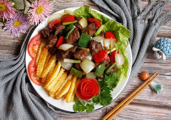 Hướng dẫn làm bò lúc lắc thơm mềm, chuẩn vị nhà hàng