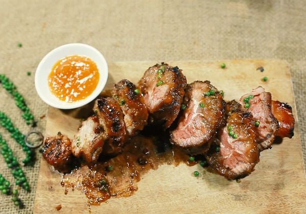 Hướng dẫn làm bò nướng tiêu bằng nồi chiên không dầu mềm cay