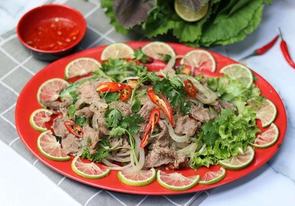 Cách làm bò tái chanh lạ miệng phù hợp ngày hè oi nóng