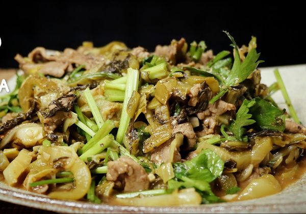 Cách làm bò xào dưa chua ngon mềm, kích thích vị giác