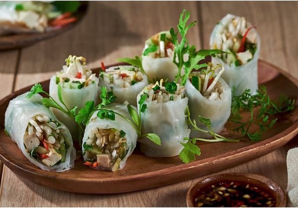 3 cách làm phở cuốn thịt heo, tôm chiên, chả chiên vị mới lạ