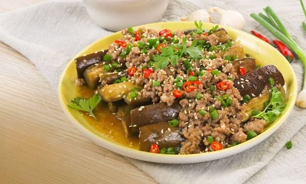 Hướng dẫn làm cà tím xào thịt bằm, món ngon dân dã dễ làm