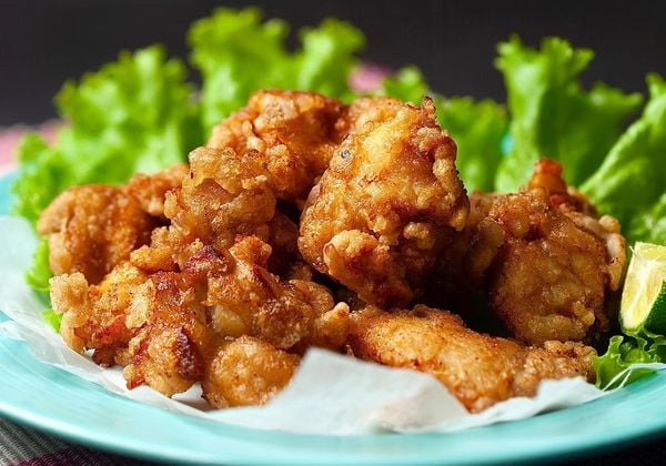 9 cách chiên gà giòn lâu không phải ai cũng biết