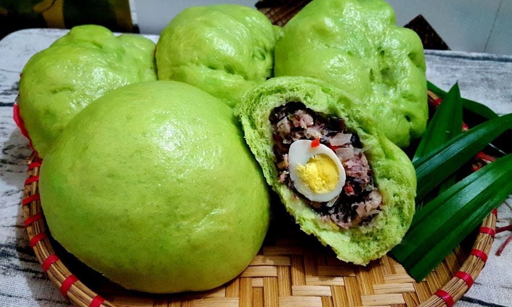 Cách làm bánh bao lá dứa nhân thịt mềm xốp, thơm lừng