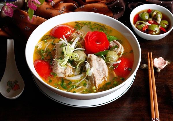 Cách làm bún sườn nấu sấu chua thanh, chuẩn vị Hà Nội