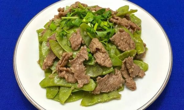 Cách làm đậu ván xào thịt heo giòn ngọt, dễ thực hiện