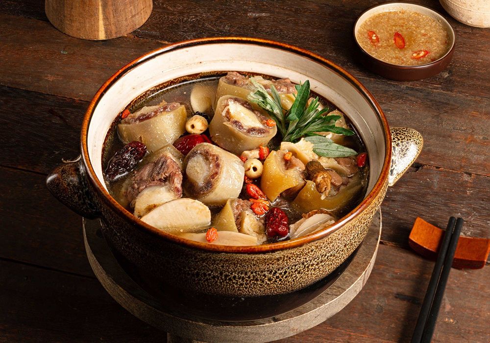 Cách làm đuôi bò hầm thuốc bắc bằng nồi áp suất nhanh mềm