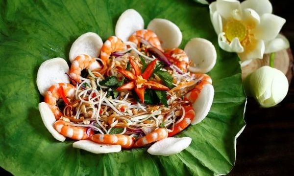 Hướng dẫn cách làm gỏi măng tôm thịt giòn ngon, chua cay