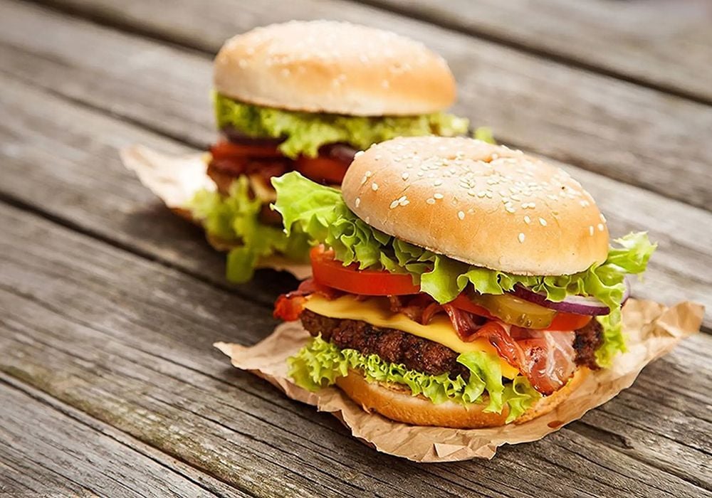 Cách làm hamburger bò mềm mọng ngon như ngoài tiệm